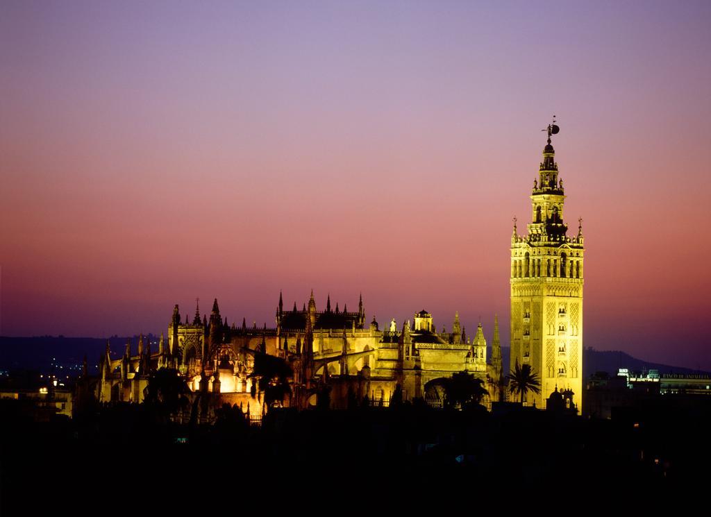 Cathedral House Sevilla Extérieur photo